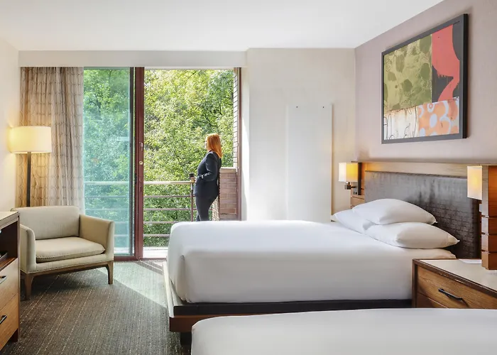 Hyatt Chicago Hotel 4*