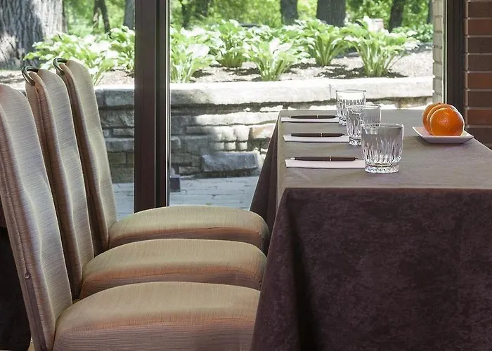 Hyatt Chicago Hotel 4*
